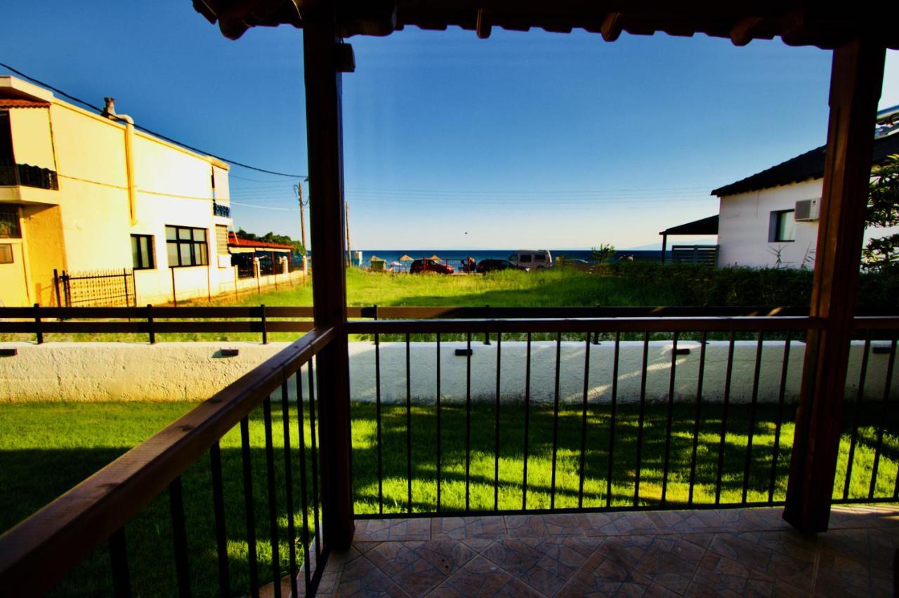 Enalio Beach House Nea Kallikrateia Εξωτερικό φωτογραφία